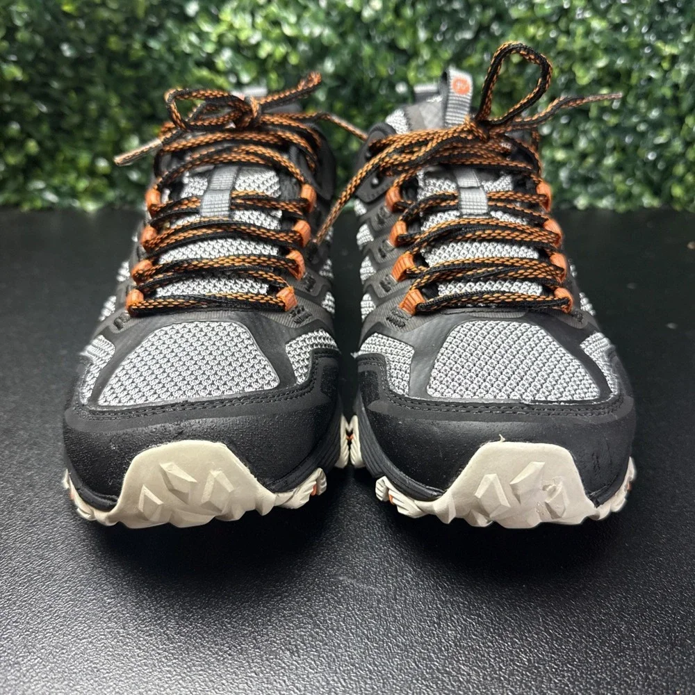 Merrell Men's Moab FST trail shoes Size 10.5 Hiking Sneakers